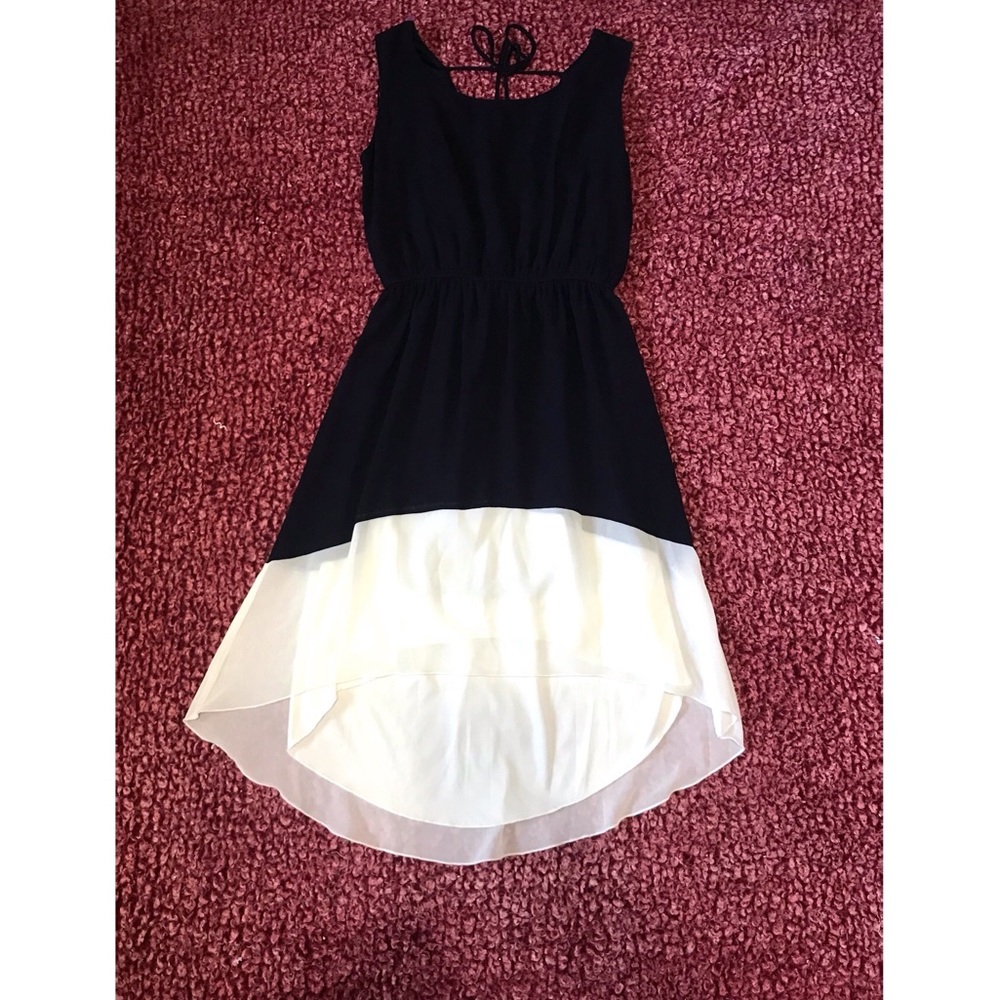 Sweet Storm M Color Block Knee-Length Dress